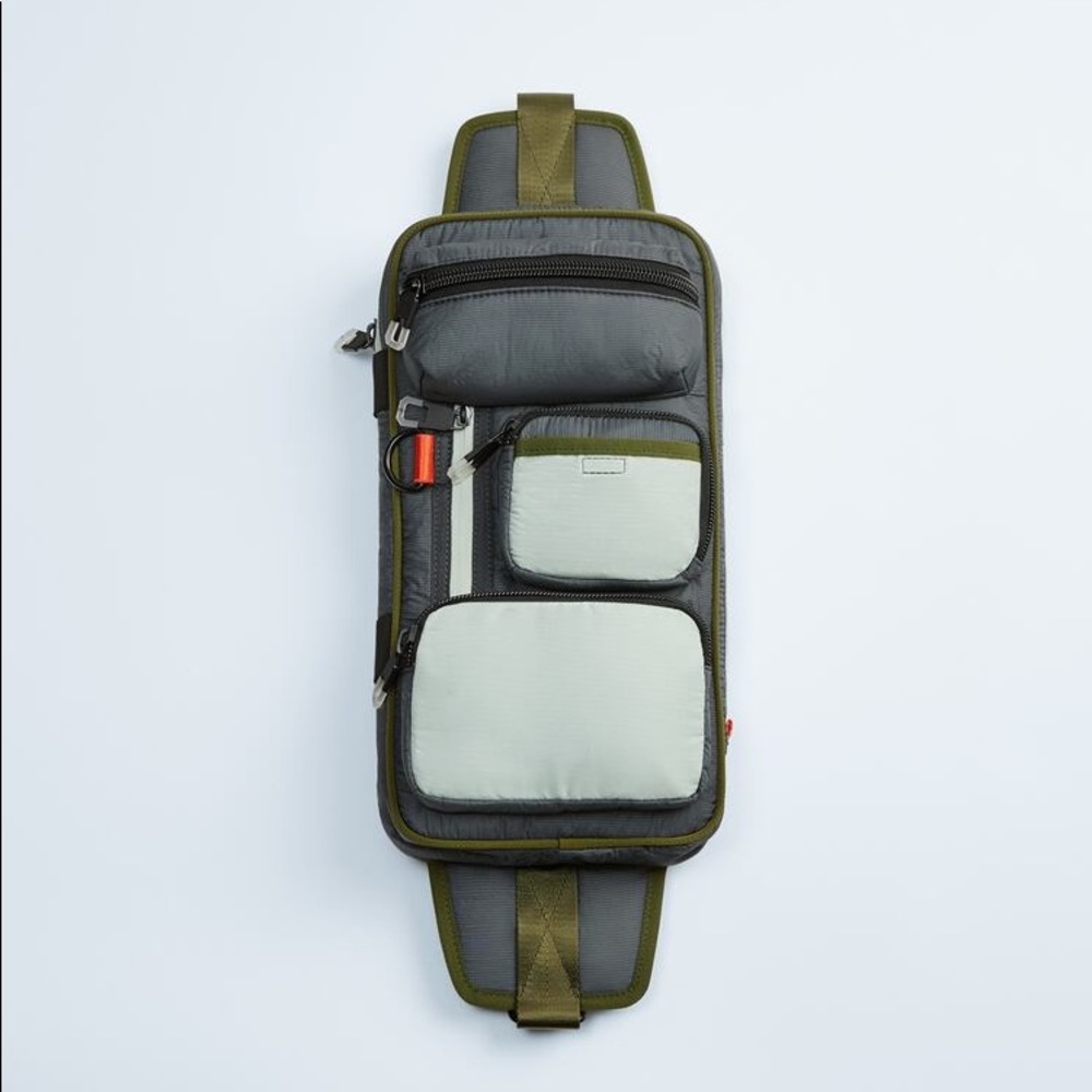 Zara Men’s Unisex Sporty Crossbody Bag Backpack